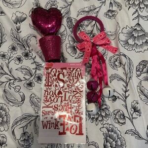 Valentine's Day Decor Bundle
